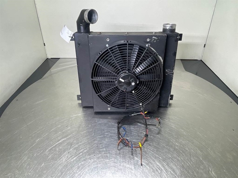 Ahlmann AZ14-4108508A/4181460A-Cooler/Kühler/Koeler - Engine for Construction machinery: picture 1 Ahlmann AZ14-4108508A/4181460A-Cooler/Kühler/Koeler - Engine for Construction machinery: picture 1
