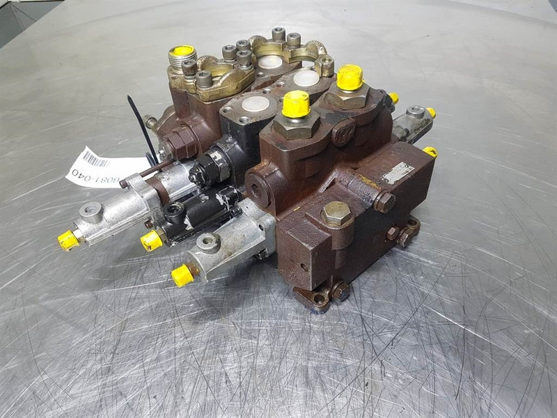 JCB 025 / 202000 - Valve/Ventile/Ventiel - Hydraulics: picture 2 JCB 025 / 202000 - Valve/Ventile/Ventiel - Hydraulics: picture 2