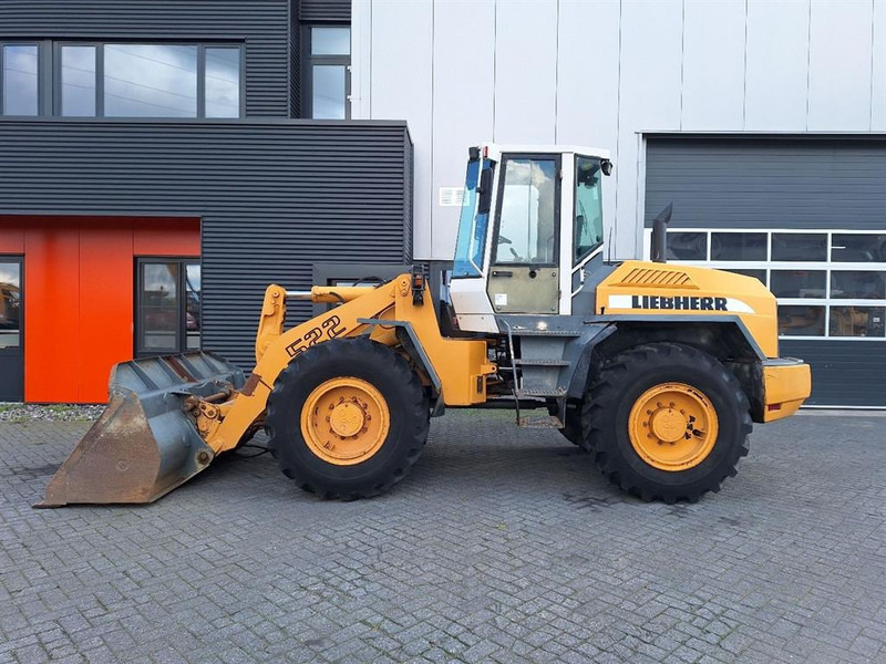 Liebherr L522 - Wheel loader: picture 1 Liebherr L522 - Wheel loader: picture 1