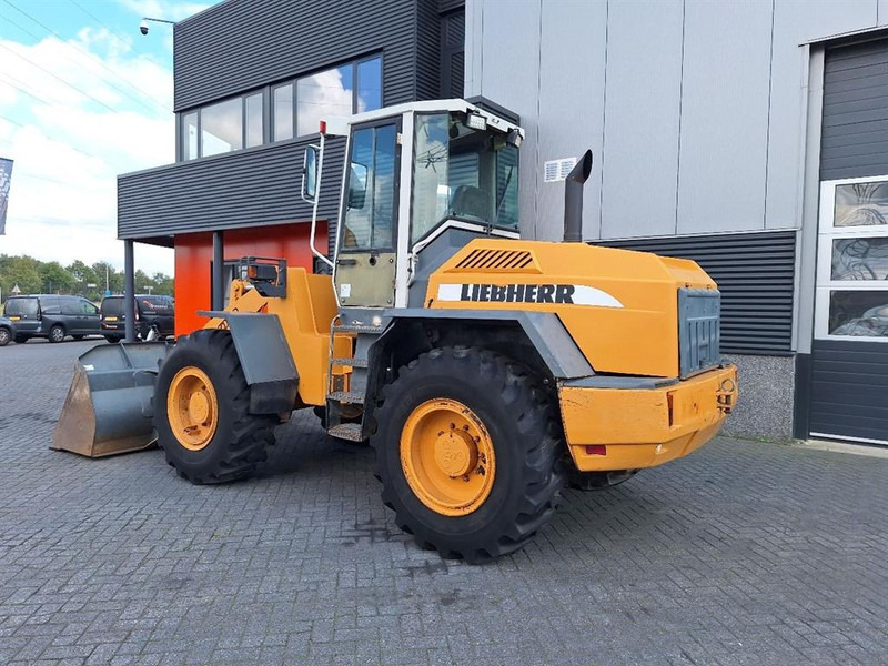 Liebherr L522 - Wheel loader: picture 2 Liebherr L522 - Wheel loader: picture 2