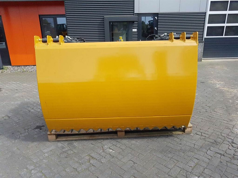 MAMMUT SC220XL - Silage cutter/Silageschneider/Kuilhapper - Silage equipment: picture 2 MAMMUT SC220XL - Silage cutter/Silageschneider/Kuilhapper - Silage equipment: picture 2
