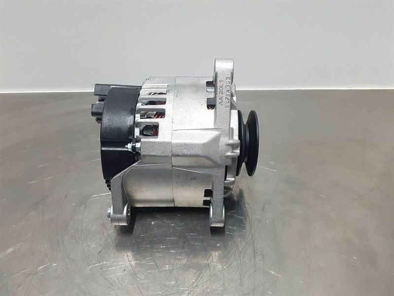Manitou 12V 80A - Alternator/Lichtmaschine/Dynamo - Engine for Construction machinery: picture 2 Manitou 12V 80A - Alternator/Lichtmaschine/Dynamo - Engine for Construction machinery: picture 2