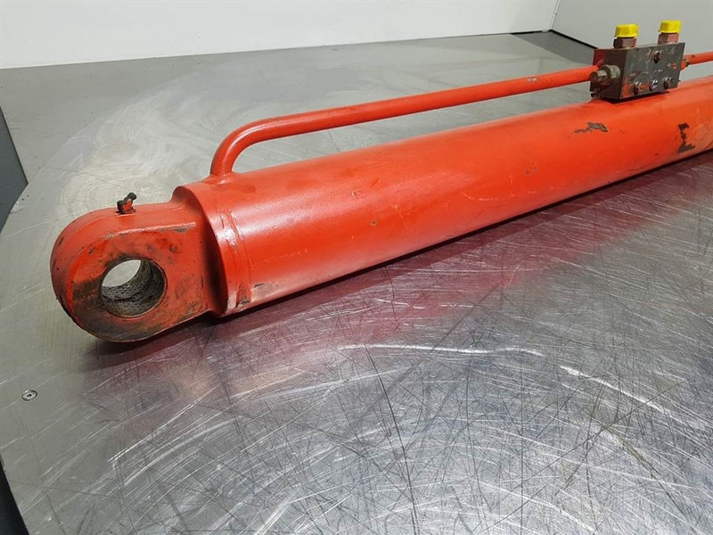 Manitou MT1233ST-208924-Lifting cylinder/Zylinder/Cilinder - Hydraulics: picture 3 Manitou MT1233ST-208924-Lifting cylinder/Zylinder/Cilinder - Hydraulics: picture 3