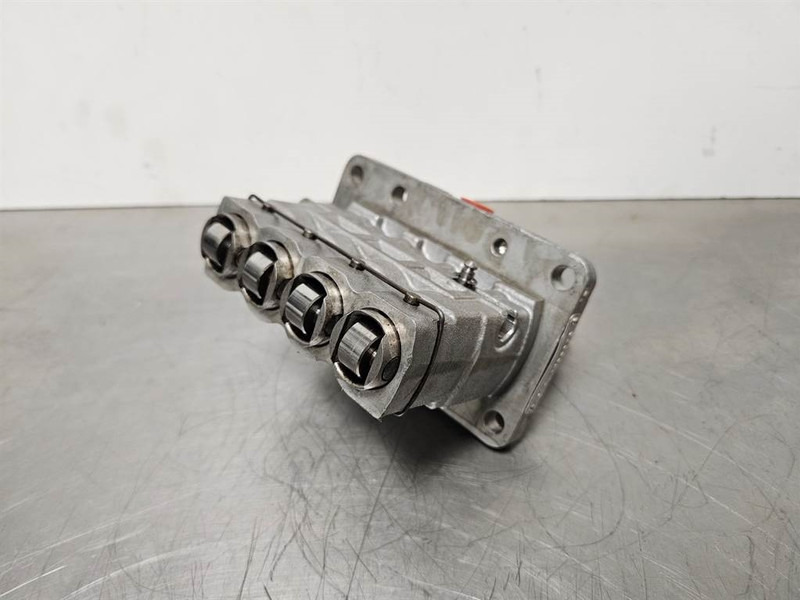 Perkins 700 - Fuel pump/Kraftstoffpumpe/Brandstofpomp - Engine for Construction machinery: picture 5 Perkins 700 - Fuel pump/Kraftstoffpumpe/Brandstofpomp - Engine for Construction machinery: picture 5