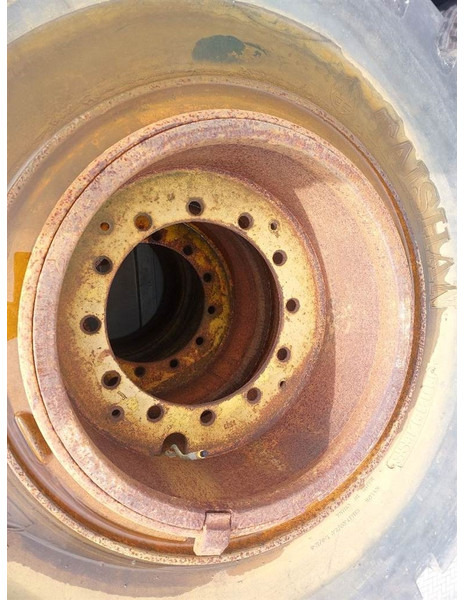 Taishan 20.5-25 - Tyre/Reifen/Band - Wheels and tires for Construction machinery: picture 3 Taishan 20.5-25 - Tyre/Reifen/Band - Wheels and tires for Construction machinery: picture 3