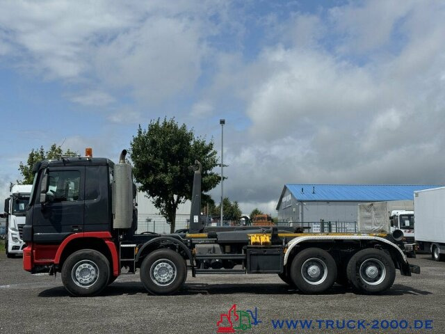 Mercedes-Benz Actros 3248 8x4 Meiller RK 30.70K NUR 335.482 Km - Hook lift truck: picture 3 Mercedes-Benz Actros 3248 8x4 Meiller RK 30.70K NUR 335.482 Km - Hook lift truck: picture 3