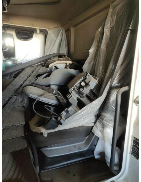 MAN Cabine TGL Euro6 - Cab and interior for Truck: picture 5 MAN Cabine TGL Euro6 - Cab and interior for Truck: picture 5