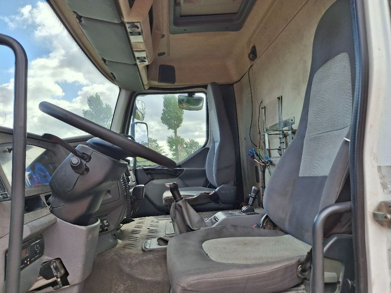 Renault PREMIUM 270 GAS / LPG - Tanker truck: picture 4 Renault PREMIUM 270 GAS / LPG - Tanker truck: picture 4