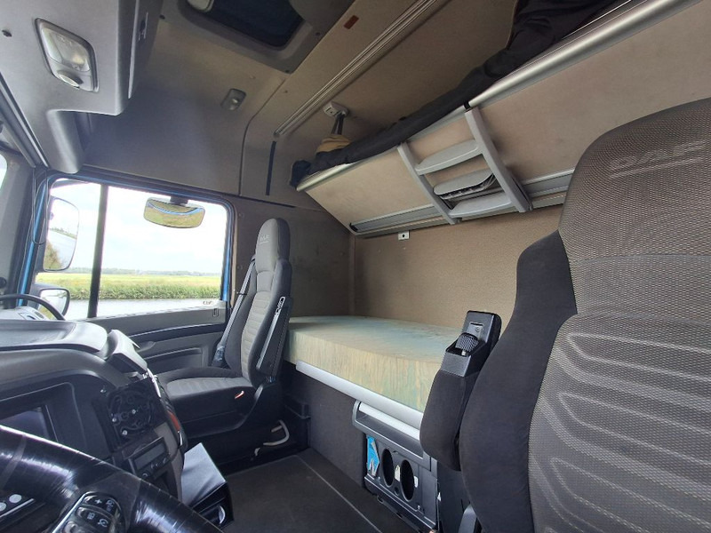 DAF XF105.460 - Tractor truck: picture 3 DAF XF105.460 - Tractor truck: picture 3