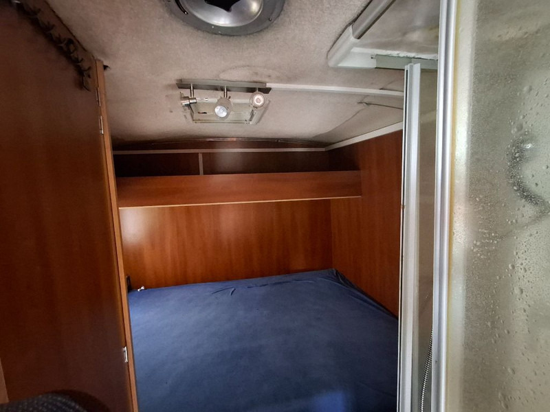 Truck Mercedes-Benz LP 813: picture 15