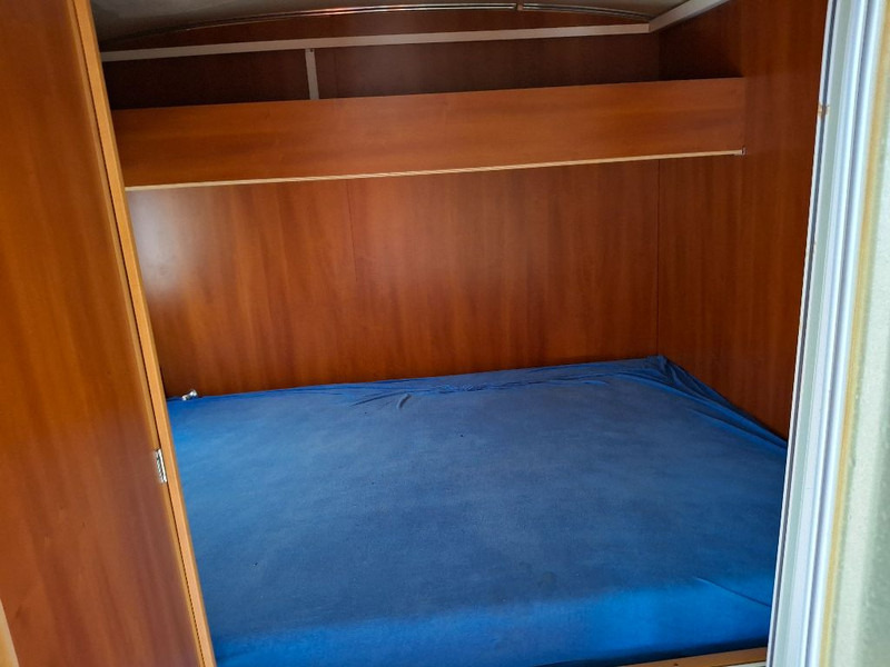 Truck Mercedes-Benz LP 813: picture 12