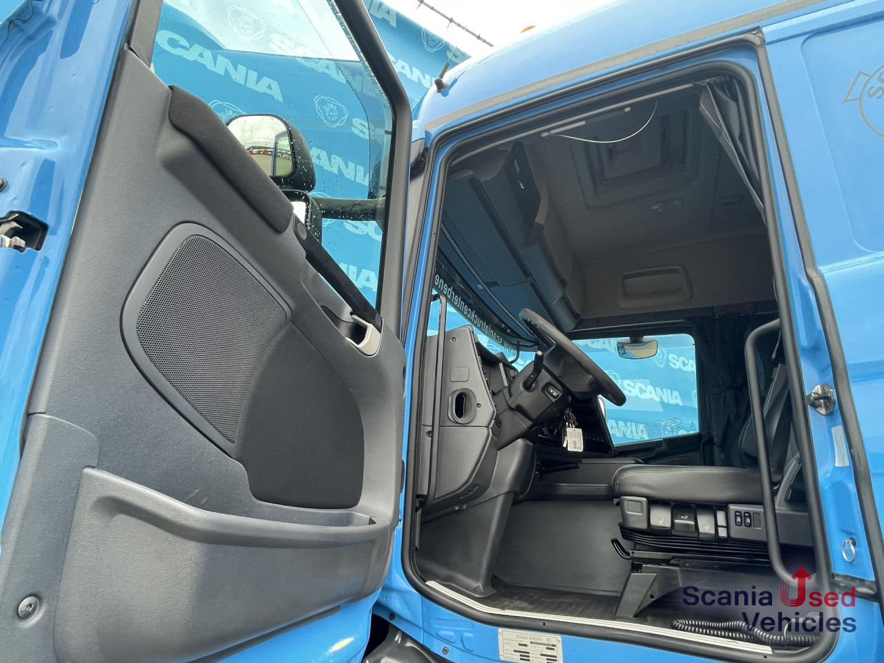 SCANIA G 410 LA4x2MNA SMART 2 AIRCO CRUISE - Tractor truck: picture 3 SCANIA G 410 LA4x2MNA SMART 2 AIRCO CRUISE - Tractor truck: picture 3