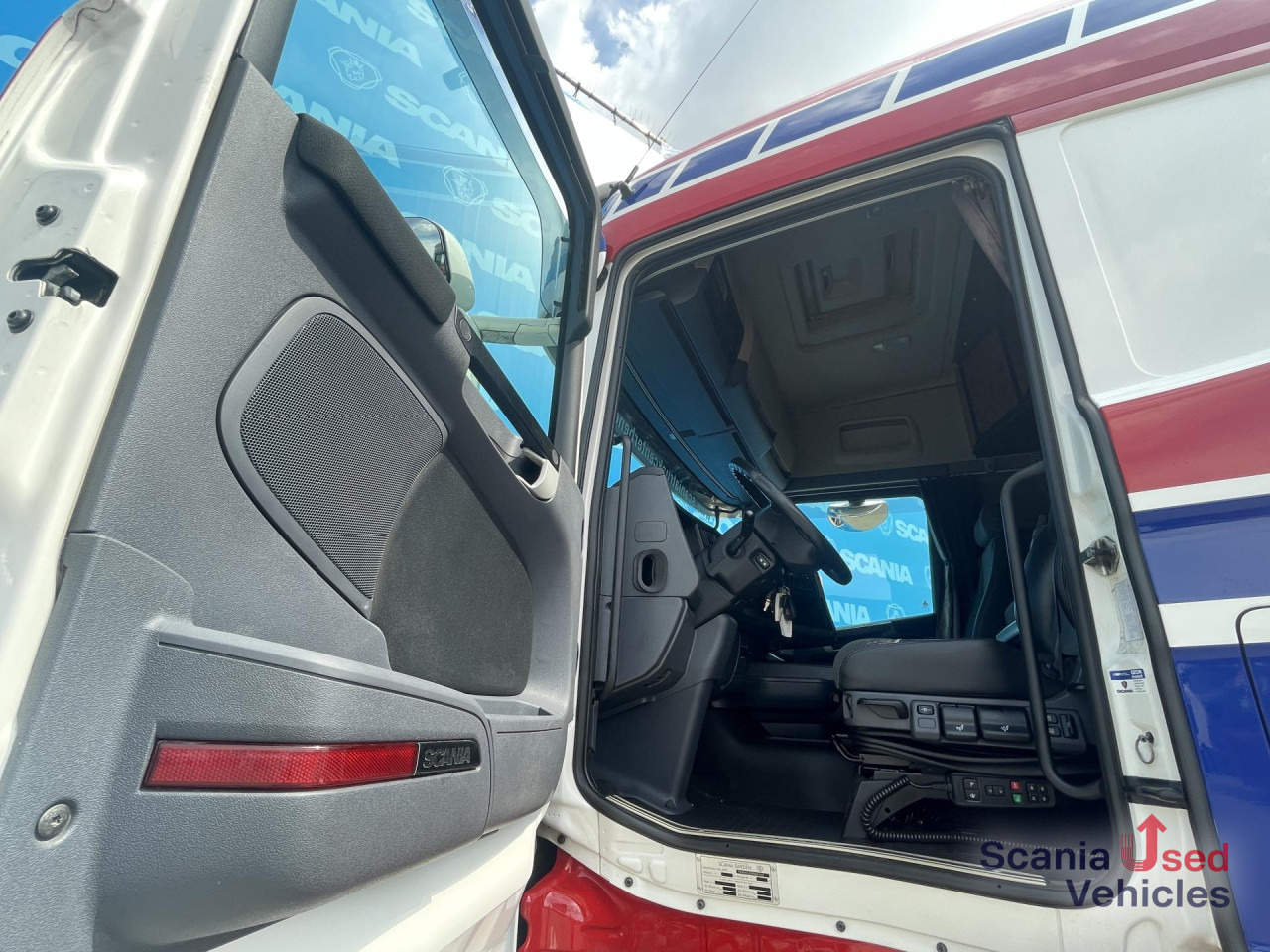 SCANIA R 450 LA4x2MNB DIFF-L RETARDER FULL AIR 8T ALCOA - Tractor truck: picture 3 SCANIA R 450 LA4x2MNB DIFF-L RETARDER FULL AIR 8T ALCOA - Tractor truck: picture 3