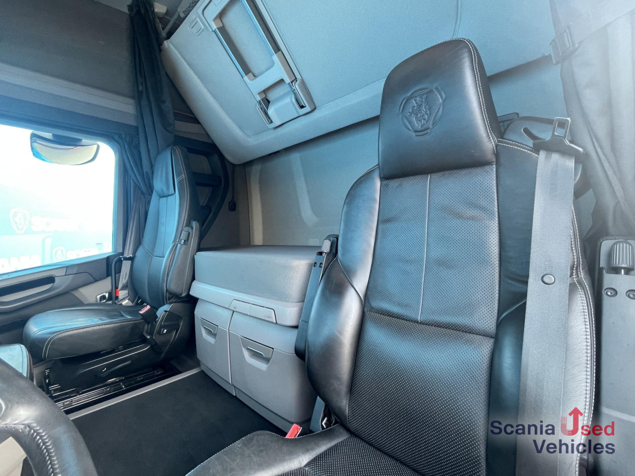 SCANIA R 520 A4x2NA DIFF-L RETARDER PARK AIRCO ACC V8 - Tractor truck: picture 5 SCANIA R 520 A4x2NA DIFF-L RETARDER PARK AIRCO ACC V8 - Tractor truck: picture 5