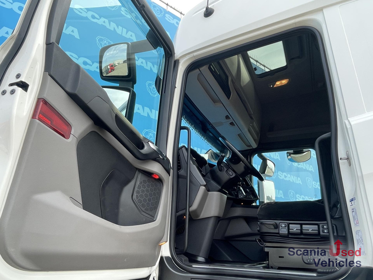SCANIA S 450 A4x2NA RETARDER DIFF-L PARK AIRCO ACC - Tractor truck: picture 3 SCANIA S 450 A4x2NA RETARDER DIFF-L PARK AIRCO ACC - Tractor truck: picture 3