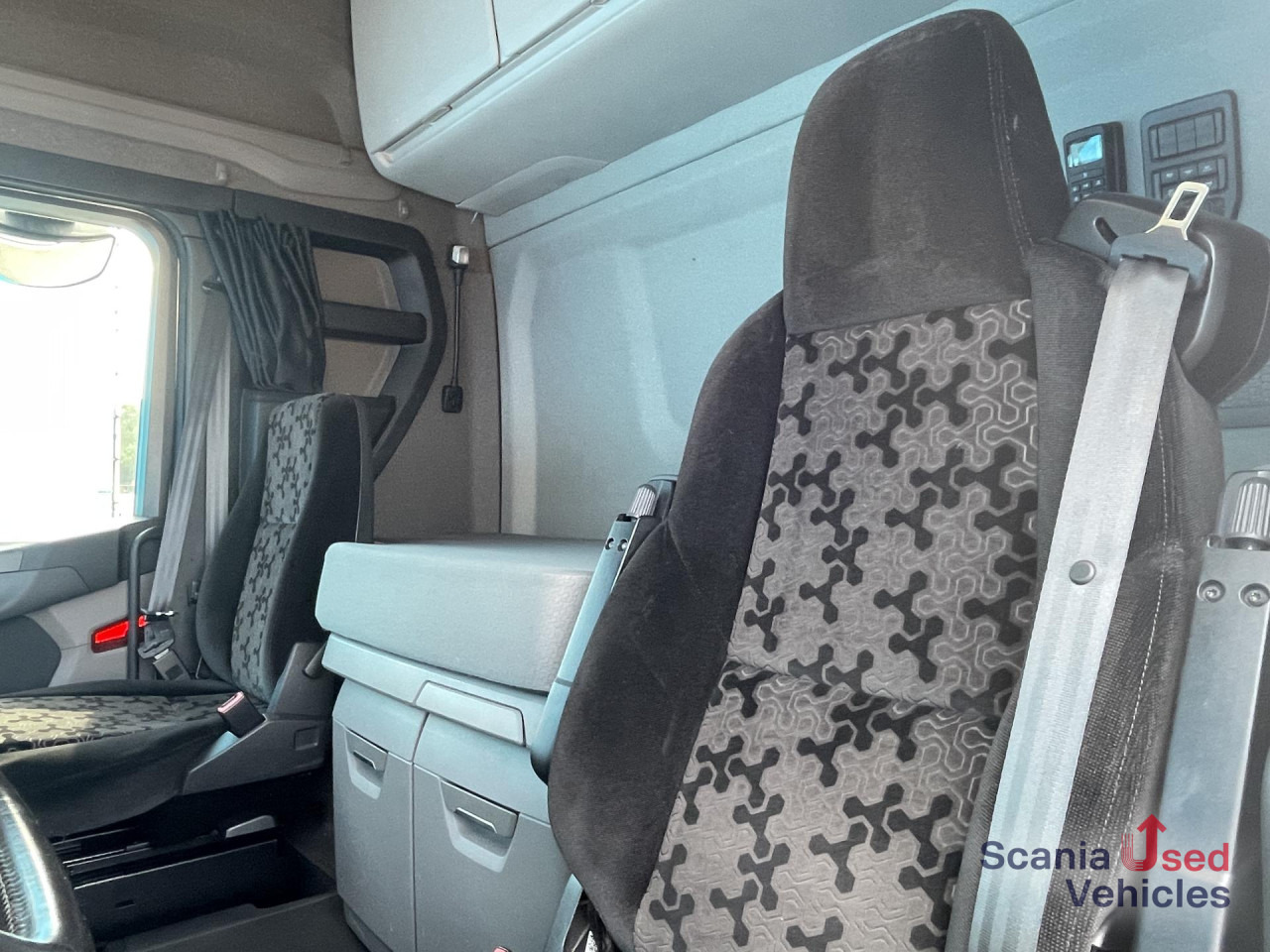 SCANIA S 450 A4x2NA RETARDER DIFF-L PARK AIRCO ACC - Tractor truck: picture 5 SCANIA S 450 A4x2NA RETARDER DIFF-L PARK AIRCO ACC - Tractor truck: picture 5