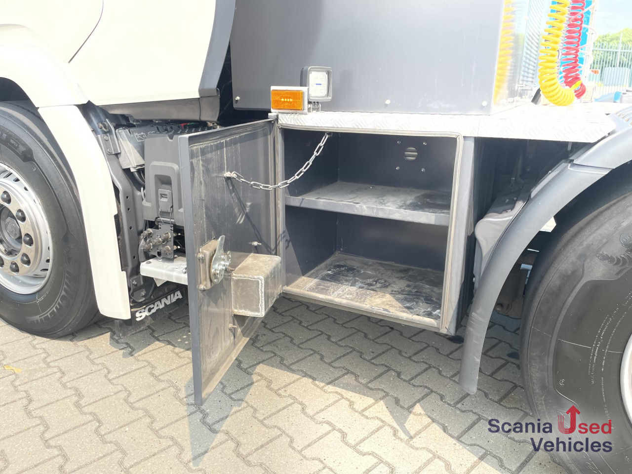 SCANIA S 540 A8x4/4NB RETARDER SCHWERLAST 100T - Tractor truck: picture 3 SCANIA S 540 A8x4/4NB RETARDER SCHWERLAST 100T - Tractor truck: picture 3