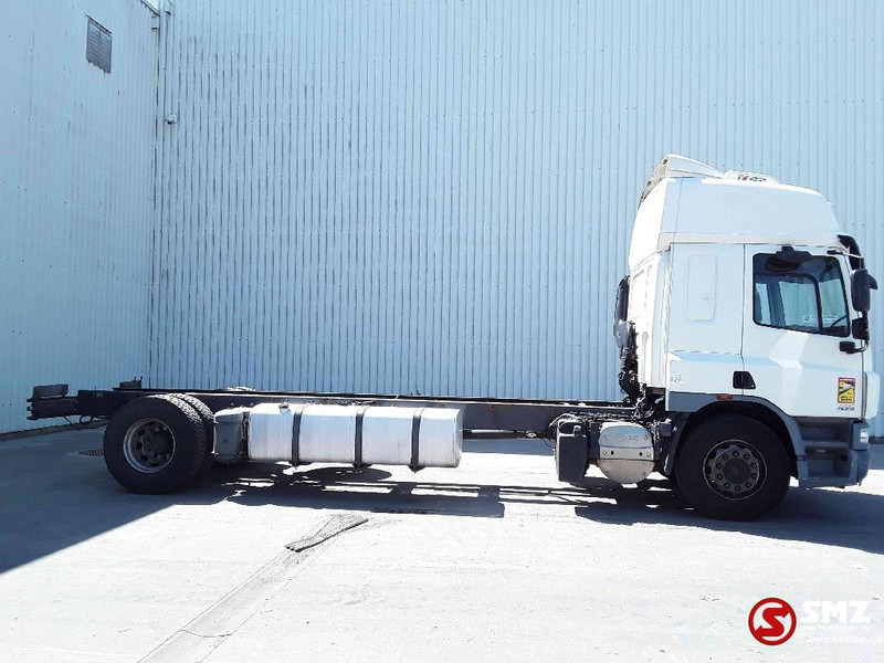 DAF 75 CF 310 manual - Cab chassis truck: picture 4 DAF 75 CF 310 manual - Cab chassis truck: picture 4