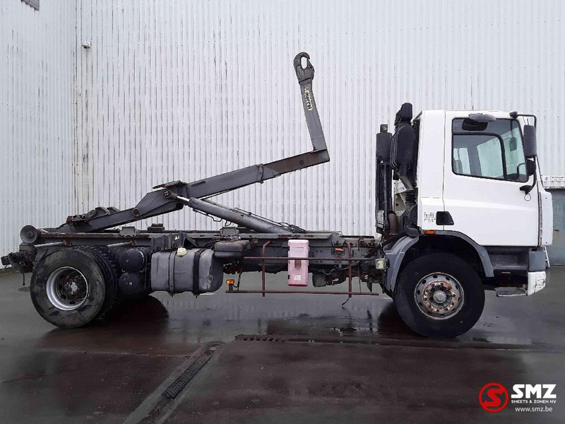 DAF CF 320 lames steel - Container transporter/ Swap body truck: picture 4 DAF CF 320 lames steel - Container transporter/ Swap body truck: picture 4