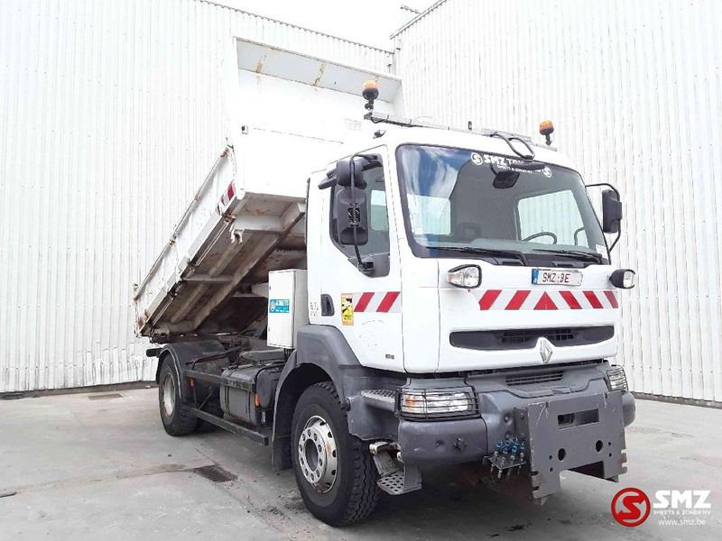 Renault Kerax 260 lames 124km pneus parfait - Tipper: picture 1 Renault Kerax 260 lames 124km pneus parfait - Tipper: picture 1