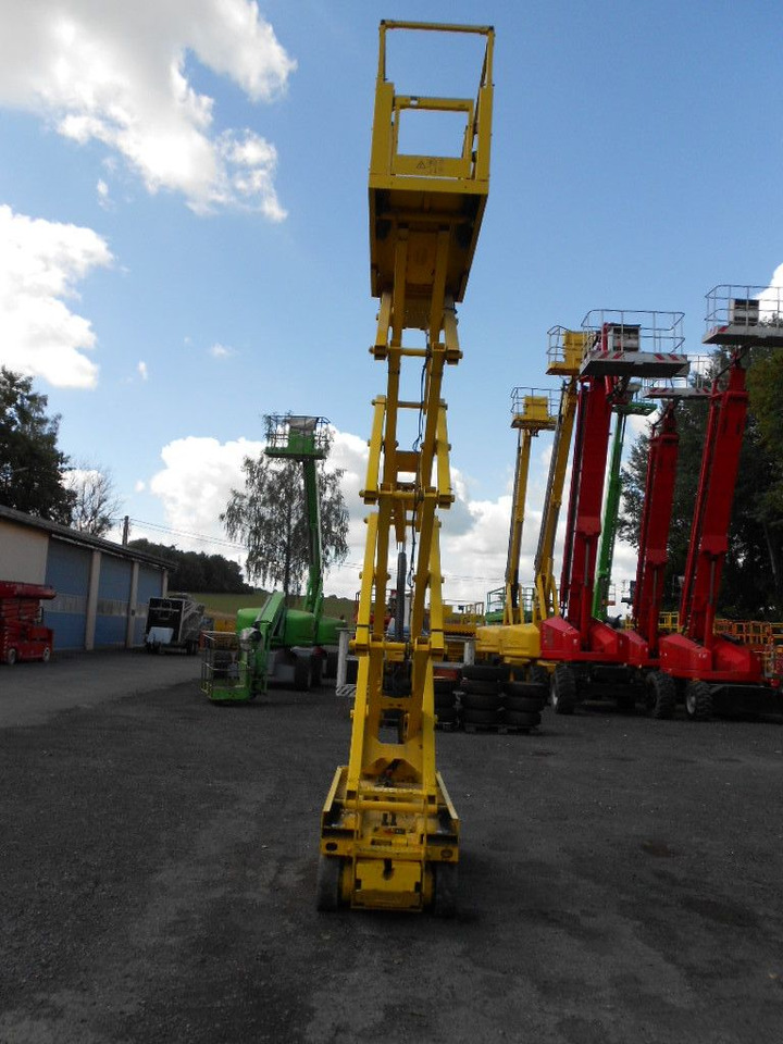 Genie GS 1930, Scherenarbeitsbühne Genie 8 m - Truck with aerial platform: picture 3 Genie GS 1930, Scherenarbeitsbühne Genie 8 m - Truck with aerial platform: picture 3