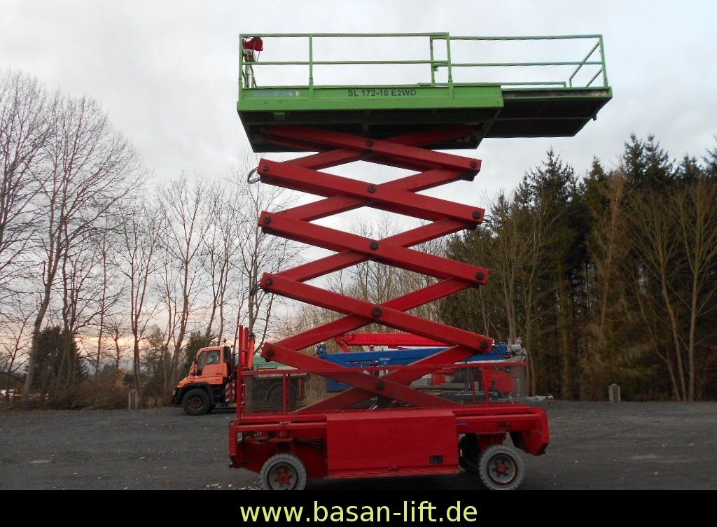 Liftlux SL172-18E2WD, Scherenbühne 19,2 m Liftlux SL172-18E2WD, Scherenbühne 19,2 m - Scissor lift: picture 5 Liftlux SL172-18E2WD, Scherenbühne 19,2 m Liftlux SL172-18E2WD, Scherenbühne 19,2 m - Scissor lift: picture 5