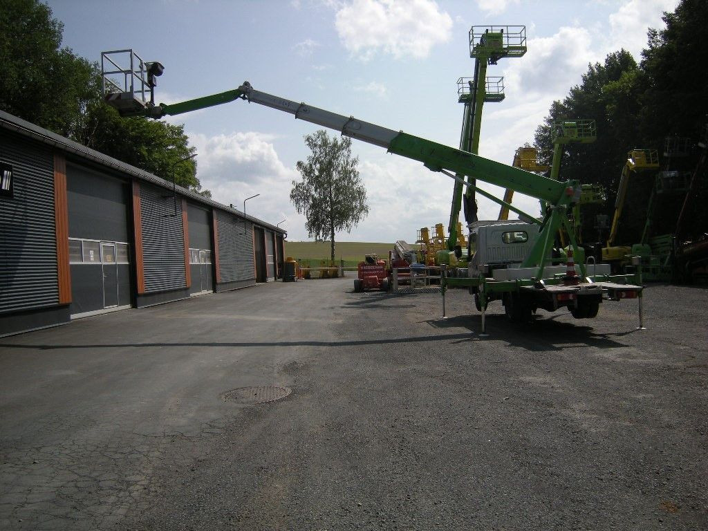 Nissan NT400 Cabstar mit Palfinger P210BK, 21m - Truck with aerial platform: picture 3 Nissan NT400 Cabstar mit Palfinger P210BK, 21m - Truck with aerial platform: picture 3