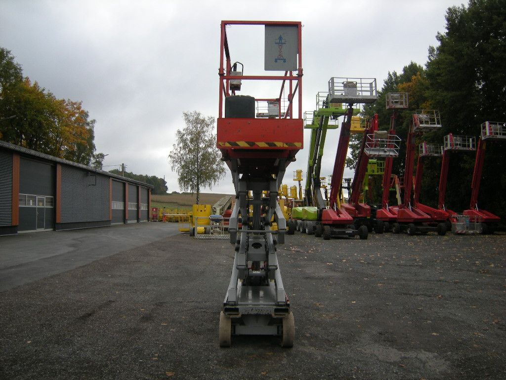SkayJack SJIII 3226M Scherenarbeitsbühne 10 m - Truck with aerial platform: picture 3 SkayJack SJIII 3226M Scherenarbeitsbühne 10 m - Truck with aerial platform: picture 3