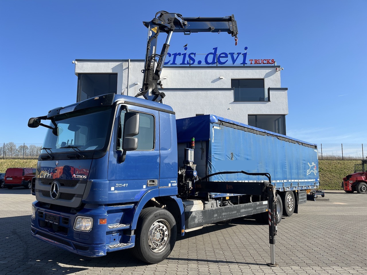 Mercedes-Benz 2541 6x2 Atlas 135.2E Pritsche 8,20 m Ausziehbar - Curtain side truck, Crane truck: picture 1 Mercedes-Benz 2541 6x2 Atlas 135.2E Pritsche 8,20 m Ausziehbar - Curtain side truck, Crane truck: picture 1
