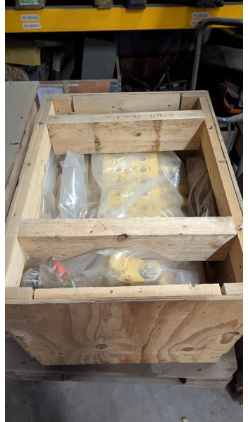 Komatsu PW148-10 - CONTROL VALVE - 723-59-19300 - Electrical system for Construction machinery: picture 2 Komatsu PW148-10 - CONTROL VALVE - 723-59-19300 - Electrical system for Construction machinery: picture 2