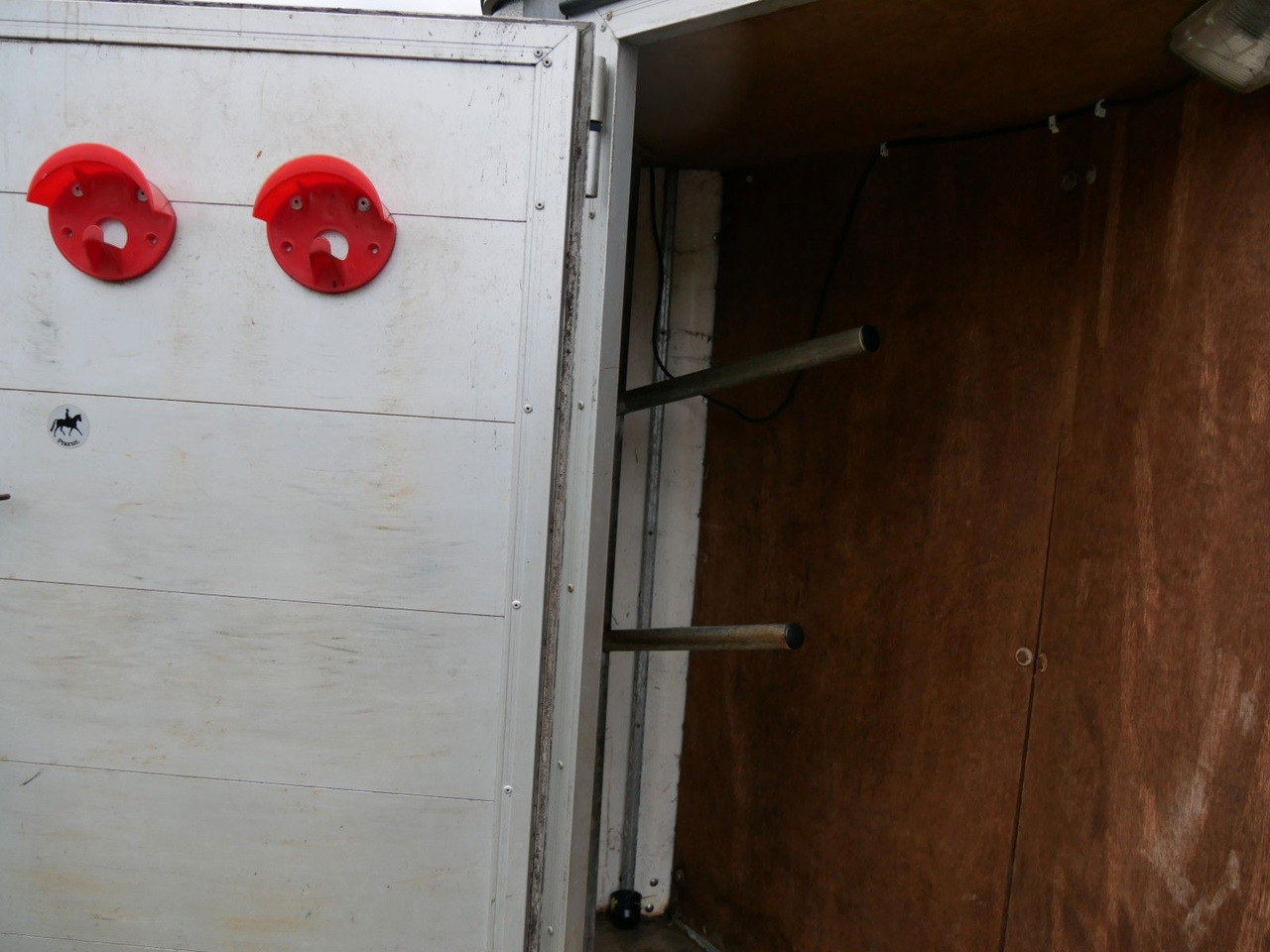 Böckmann Alu 2 Pferde mit Sattelkammer - Livestock trailer: picture 3 Böckmann Alu 2 Pferde mit Sattelkammer - Livestock trailer: picture 3