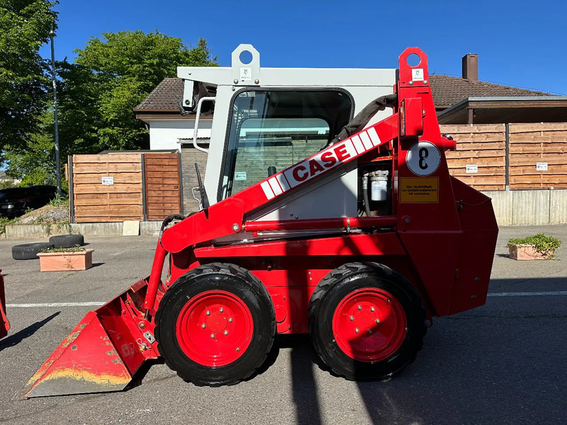 Case 1825 4x4 KOMPAKT / UNILADER mit Schaufel / Gabel - Compact track loader: picture 2 Case 1825 4x4 KOMPAKT / UNILADER mit Schaufel / Gabel - Compact track loader: picture 2