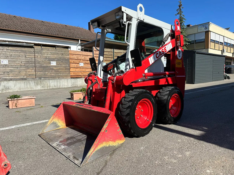 Case 1825 4x4 KOMPAKT / UNILADER mit Schaufel / Gabel - Compact track loader: picture 4 Case 1825 4x4 KOMPAKT / UNILADER mit Schaufel / Gabel - Compact track loader: picture 4
