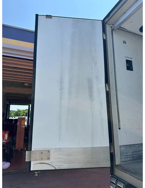 Refrigerator semi-trailer Schmitz Cargobull 3 x T-Kühl SLX*Spectrum*Bi-Temp*Doppelst.*LENK*LBW*blumenbreit*PHARMA: picture 20 Refrigerator semi-trailer Schmitz Cargobull 3 x T-Kühl SLX*Spectrum*Bi-Temp*Doppelst.*LENK*LBW*blumenbreit*PHARMA: picture 20