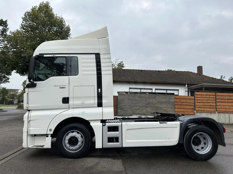 MAN TGX 18.440 XLX E6 Standard Intarder - Tractor truck: picture 2 MAN TGX 18.440 XLX E6 Standard Intarder - Tractor truck: picture 2