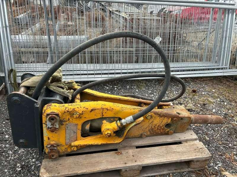 MONTABERT PELLE 8 TONNES / TRACTOPELLE - Hydraulic hammer: picture 4 MONTABERT PELLE 8 TONNES / TRACTOPELLE - Hydraulic hammer: picture 4