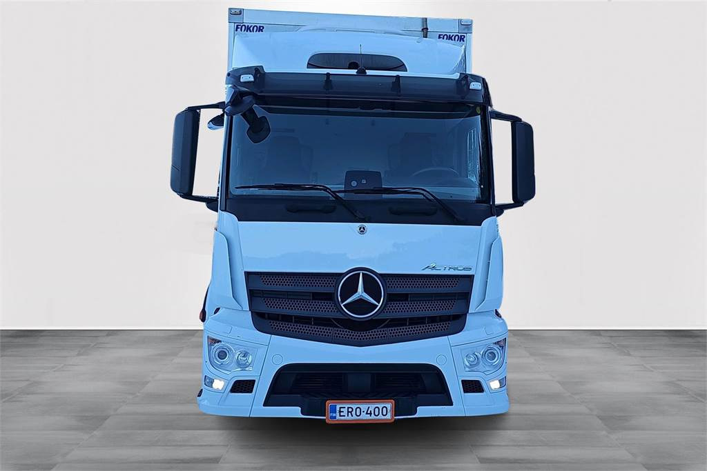 Mercedes-Benz ACTROS 5 1832 LNR 4x2 8,5n Fokor Ksa-umpikori - Box truck: picture 2 Mercedes-Benz ACTROS 5 1832 LNR 4x2 8,5n Fokor Ksa-umpikori - Box truck: picture 2