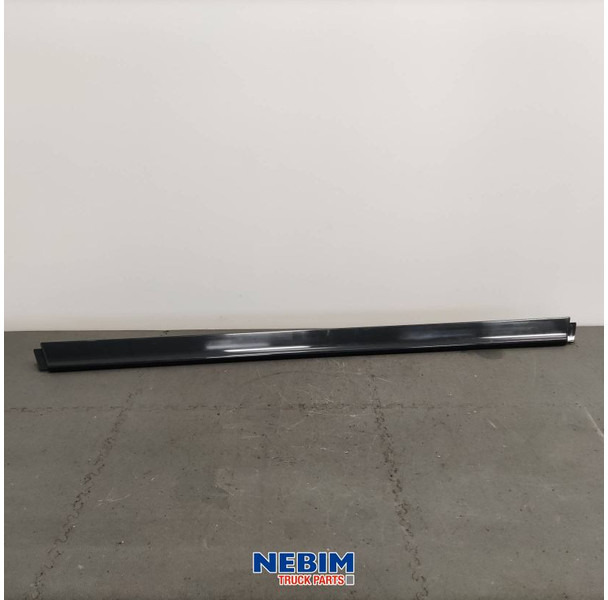 Volvo Volvo - 21495267 - Bumperspoiler FH4 / FM4 midden - Spare parts for Truck: picture 1 Volvo Volvo - 21495267 - Bumperspoiler FH4 / FM4 midden - Spare parts for Truck: picture 1