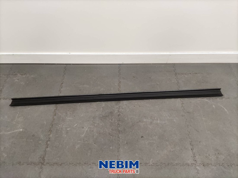 Volvo Volvo - 82639126 - Flap boven links 169cm - Spare parts for Truck: picture 2 Volvo Volvo - 82639126 - Flap boven links 169cm - Spare parts for Truck: picture 2