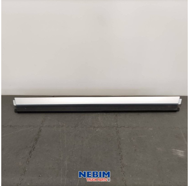 Volvo Volvo - 84173254 - Bumperspoiler midden - Spare parts for Truck: picture 1 Volvo Volvo - 84173254 - Bumperspoiler midden - Spare parts for Truck: picture 1