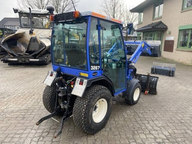 Iseki TM 3267 AHL K (12005269) - Compact tractor: picture 5 Iseki TM 3267 AHL K (12005269) - Compact tractor: picture 5