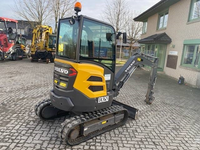 Volvo ECR 25 D MIETE / RENTAL (12001505) - Mini excavator: picture 5 Volvo ECR 25 D MIETE / RENTAL (12001505) - Mini excavator: picture 5