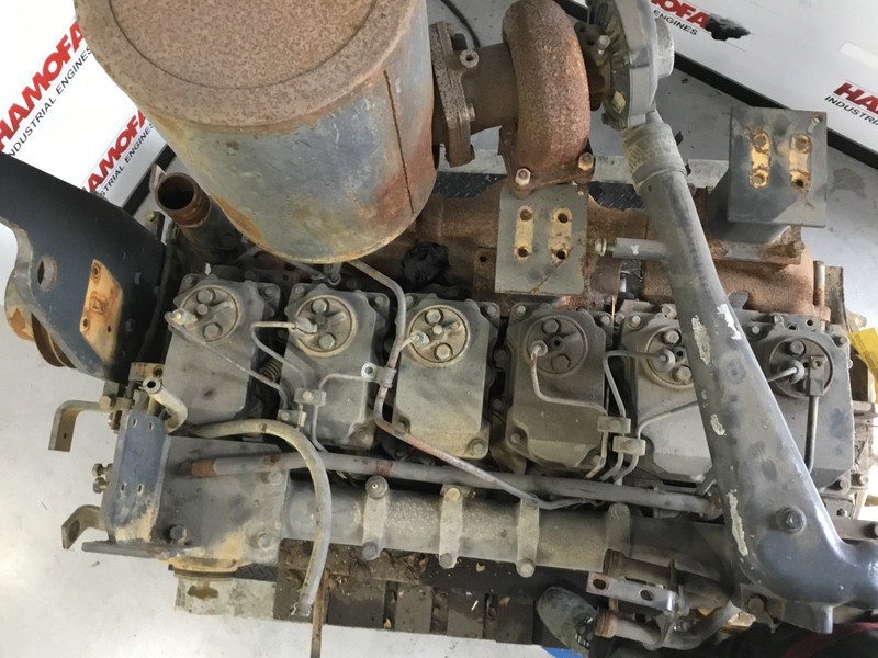 Komatsu S6D125E-2 FOR PARTS - Construction machinery: picture 5 Komatsu S6D125E-2 FOR PARTS - Construction machinery: picture 5