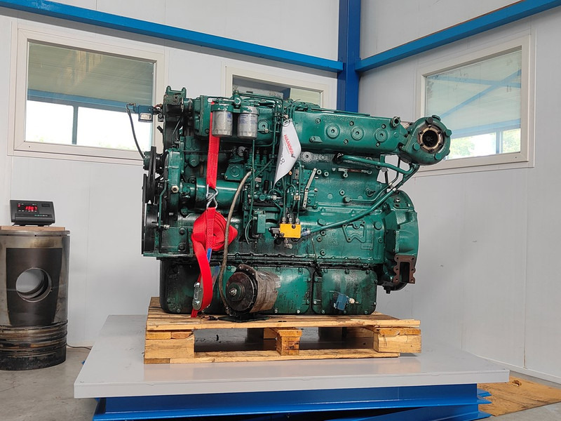 Volvo PENTA MD122A USED - Construction machinery: picture 3 Volvo PENTA MD122A USED - Construction machinery: picture 3