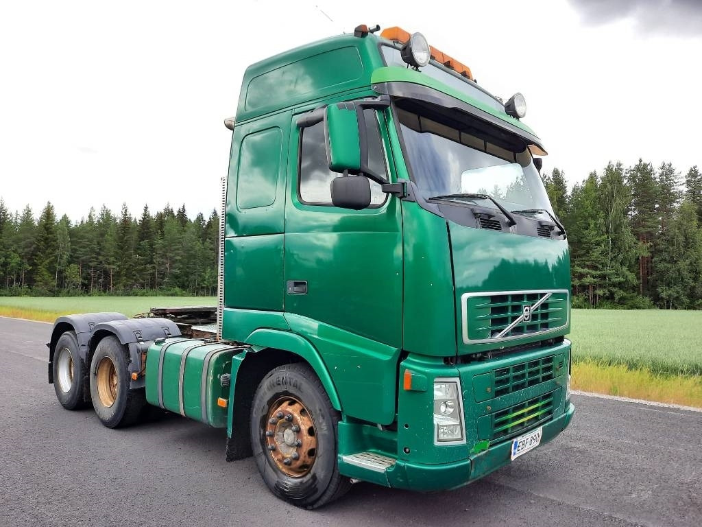 Volvo FH12 460 - Tractor truck: picture 2 Volvo FH12 460 - Tractor truck: picture 2