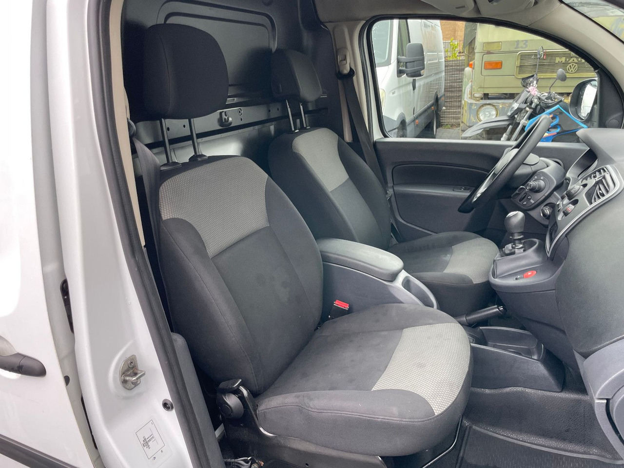 Small van Renault Kangoo 1.5 dCi Rapid Maxi Extra: picture 16 Small van Renault Kangoo 1.5 dCi Rapid Maxi Extra: picture 16