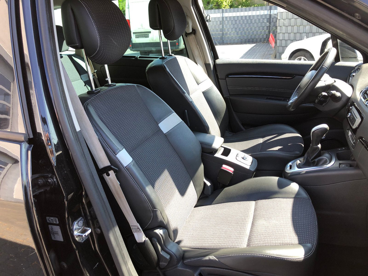 Passenger van Renault Scenic  Grand 2.0 dCi 150 BOSE Edition,Automatik: picture 20