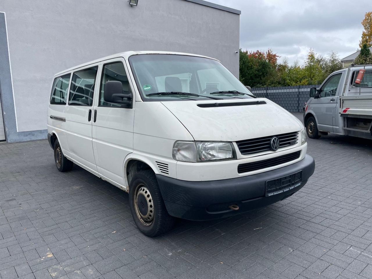 Volkswagen T4 Caravelle 2,5-l-Diesel TDI 75kW syncro lang - Passenger van: picture 1 Volkswagen T4 Caravelle 2,5-l-Diesel TDI 75kW syncro lang - Passenger van: picture 1