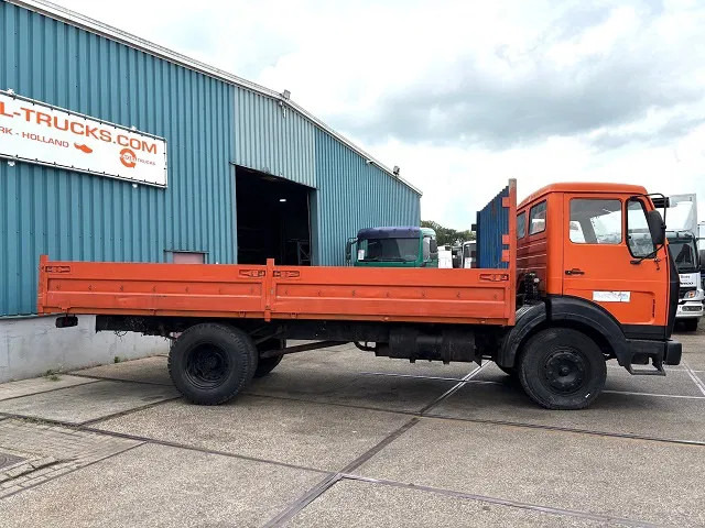 Mercedes-Benz LK 1213K (6-CILINDER) FULL STEEL CHASSIS WITH OPEN BOX (MANUAL GEARBOX / FULL STEEL SUSPENSION) - Dropside/ Flatbed truck: picture 4 Mercedes-Benz LK 1213K (6-CILINDER) FULL STEEL CHASSIS WITH OPEN BOX (MANUAL GEARBOX / FULL STEEL SUSPENSION) - Dropside/ Flatbed truck: picture 4