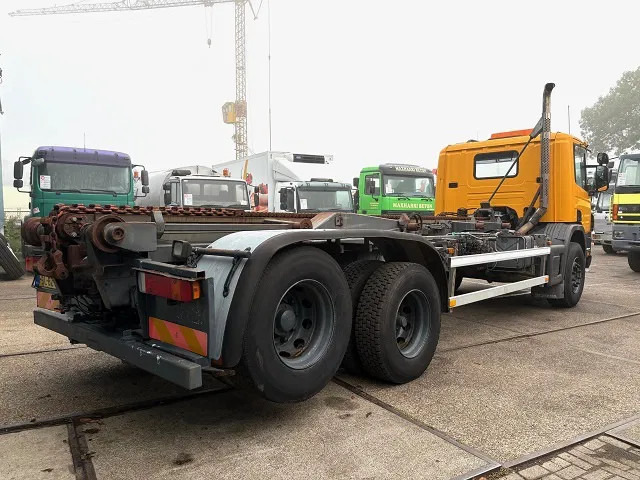 Scania P114-340 6x2 WITH MULTILIFT CONTAINERSYSTEM ONLY 80.500 KM!! ORIGINAL (10 TIRES / FULL STEEL SUSPENSION / 12 GEARS MANUAL GEARBO - Container transporter/ Swap body truck: picture 3 Scania P114-340 6x2 WITH MULTILIFT CONTAINERSYSTEM ONLY 80.500 KM!! ORIGINAL (10 TIRES / FULL STEEL SUSPENSION / 12 GEARS MANUAL GEARBO - Container transporter/ Swap body truck: picture 3